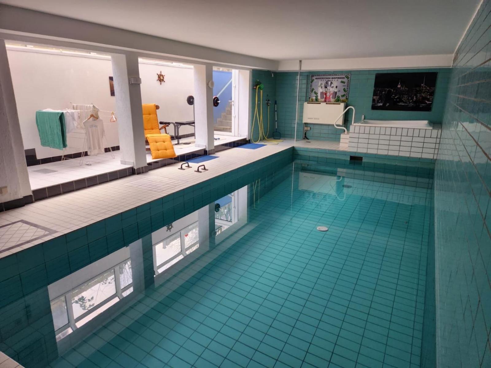 Villa Casa Blanca Mit Privatem Schwimmbad 26 Grad Und Sauna Duisburg Buitenkant foto